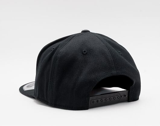 Yupoong 110 Snapback Black Cap