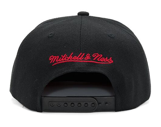 Kšiltovka Mitchell & Ness "Year of the Rabbit" Snaoback HWC CHICAGO BULLS Black