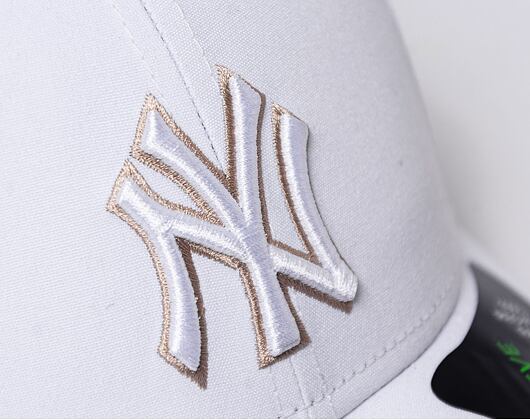 Kšiltovka New Era 9FORTY MLB Repreve outline New York Yankees - White / Stone