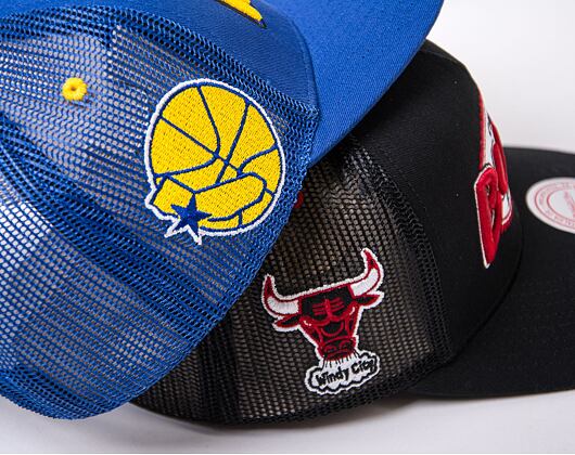 Kšiltovka Mitchell & Ness NBA Team Seal Trucker HWC Bulls Black