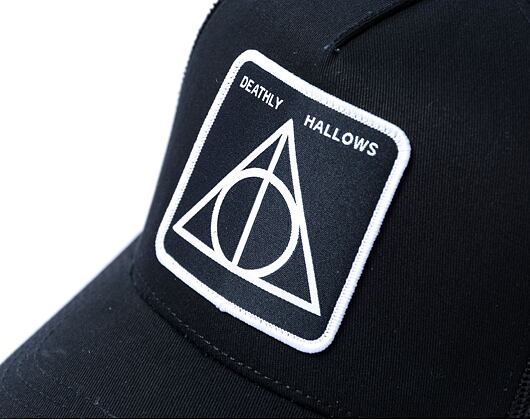 Kšiltovka Capslab - Trucker Harry Potter Trucker Deadly Hollows Dark Arts - Black