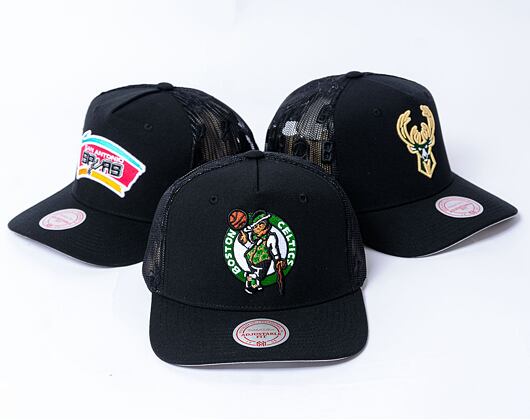 Kšiltovka NBA Monogram Trucker Boston Celtics Black