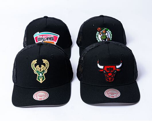 Kšiltovka NBA Monogram Trucker Chicago Bulls Black