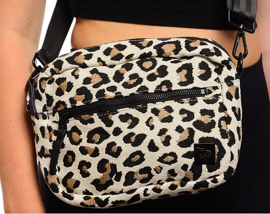 Ledvinka New Era Leopard Camera Bag - Black