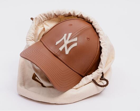 Kšiltovka New Era - MLB Image Drop - Leather 9FORTY - NY Yankees - Brown / White