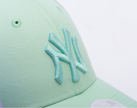 Dámská Kšiltovka New Era - MLB Essential 9FORTY - NY Yankees - Mint Green