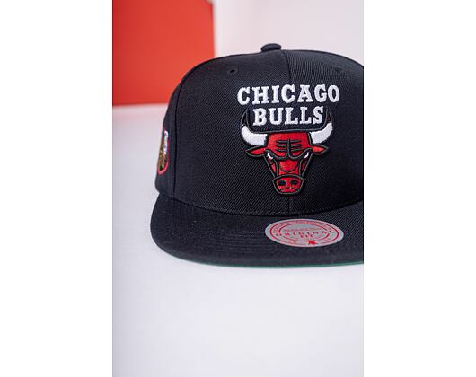 Mitchell & Ness Top Spot Snapback HWC Chicago Bulls Black Cap