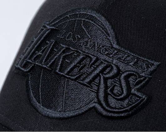 New Era 9FIFTY NBA Black on Black Los Angeles Lakers Black / Black Cap