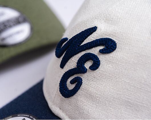 Kšiltovka New Era 9TWENTY Linen Script  - White / Navy