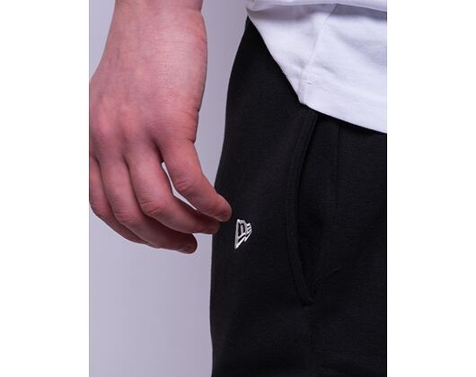 New Era Relaxed Cargo Joggers Black / Off White Sweatpants