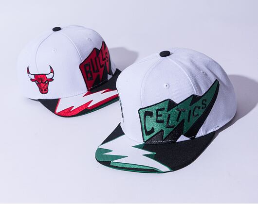 Kšiltovka Mitchell & Ness FAST TIMES SNAPBACK BOSTON CELTICS White