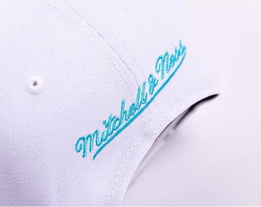 Kšiltovka Mitchell & Ness - Day 5 Snapback - Chicago Bulls - White-Blue