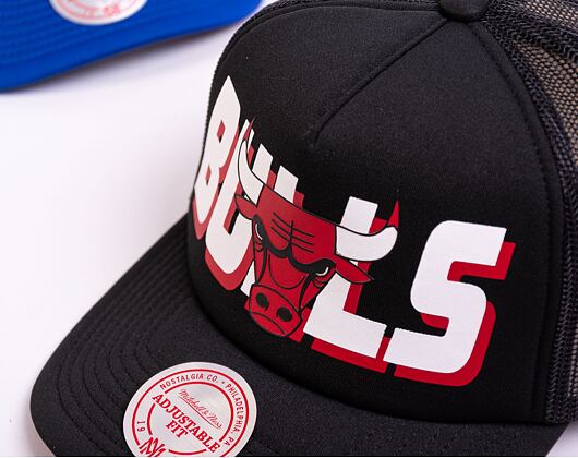 Kšiltovka Mitchell & Ness NBA Billboard Trucker Snapback Chicago Bulls Black