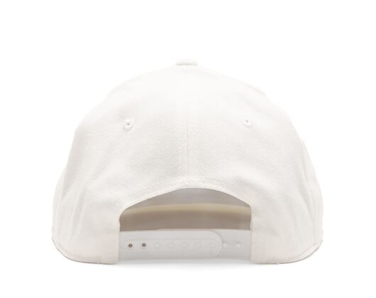 Kšiltovka Yupoong 110 Fitted Snapback White