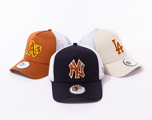 Kšiltovka New Era 9FORTY A-Frame Trucker MLB Boucle New York Yankees Navy / Caramel Brown / Stone