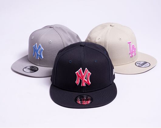 Kšiltovka New Era 9FIFTY MLB Outline New York Yankees Navy / Lava Red