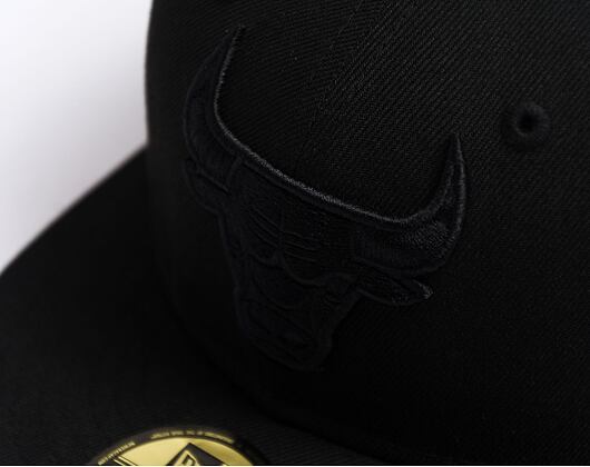 Kšiltovka New Era - 59FIFTY Essential - Chicago Bulls - Black