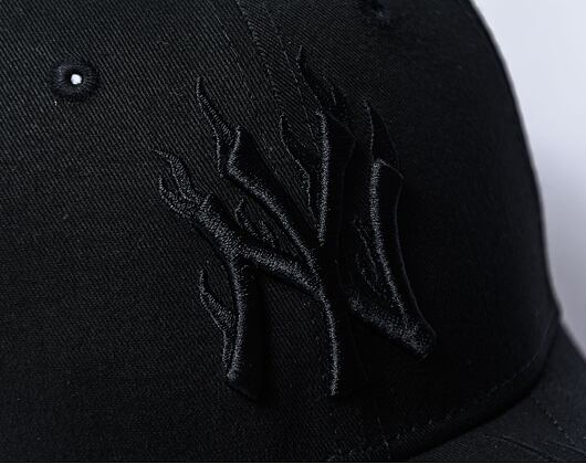 Kšiltovka New Era - 9FORTY Flame - NY Yankees - Black