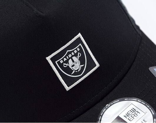 Kšiltovka New Era - 9FORTY A-Frame NFL Metallic Patch - Las Vegas Raiders - Black / Silver