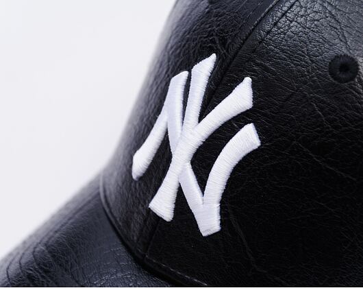 Dámská Kšiltovka New Era - MLB Crinkled PU 9FORTY - NY Yankees - Black / White