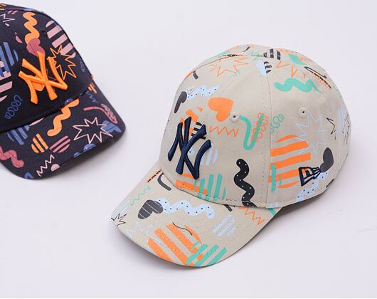 Dětská Kšiltovka New Era - MLB Kids Print 9FORTY - NY Yankees - Stone / Navy