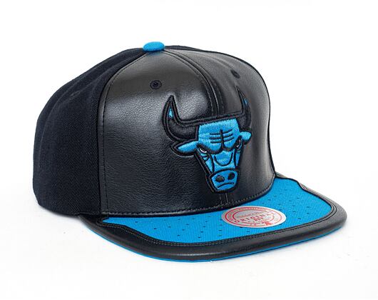 Mitchell & Ness Chicago Bulls Day One Snapback Black / Royal Cap