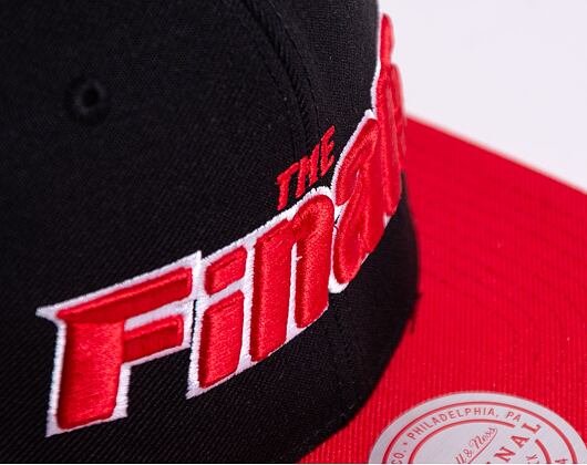 Mitchell & Ness The Finals Snapback Chicago Bulls Black / Red Cap