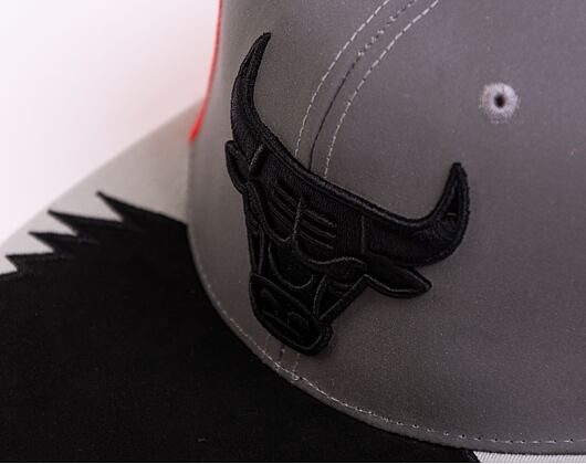 Kšiltovka Mitchell & Ness - Day 5 Snapback - Chicago Bulls - Grey-Red