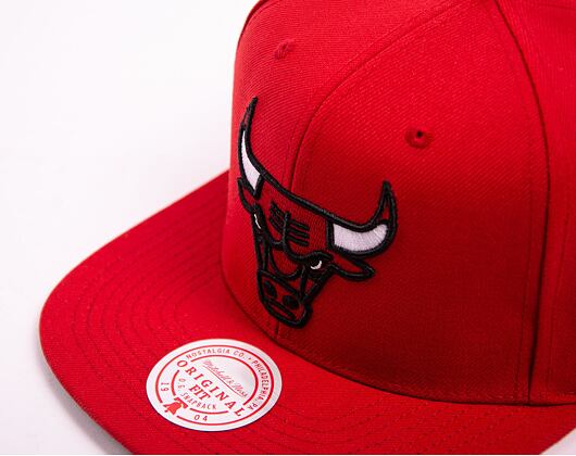 Kšiltovka Mitchell & Ness NBA Conference Patch Snapback Chicago Bulls Red