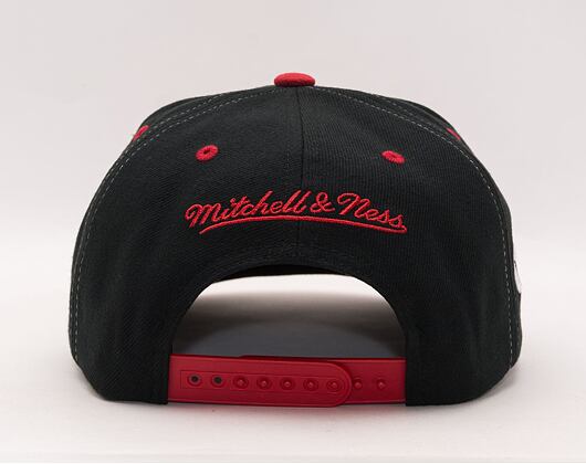 Kšiltovka Mitchell & Ness Overbite Pro Snapback Chicago Blackhawks Black