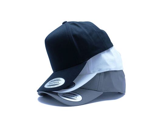 Kšiltovka Yupoong 5-Panel Curved Classic Snapback black