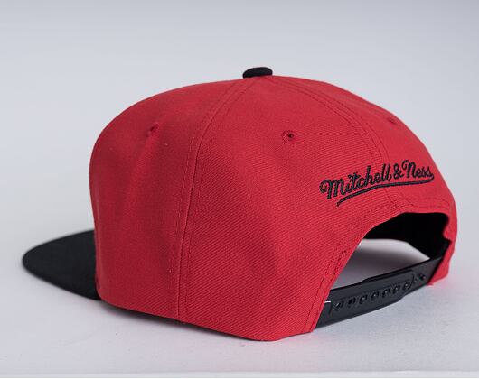 Mitchell & Ness Philadelphia 76ers Team Insider Snapback HWC Red / Black Cap