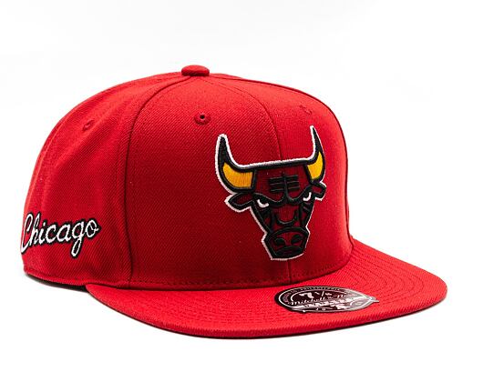 Kšiltovka Mitchell & Ness NBA Logo History Fitted Hwc Chicago Bulls Red