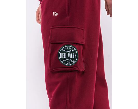 Tepláky New Era Lifestyle Cargo Joggers Cardinal / Dark Green