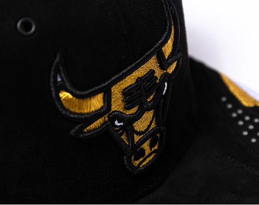 Kšiltovka Mitchell & Ness Day 6 Snapback Chicago Bulls Black-Gold