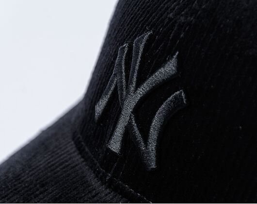 Kšiltovka New Era - 39THIRTY Cord - NY Yankees - Black