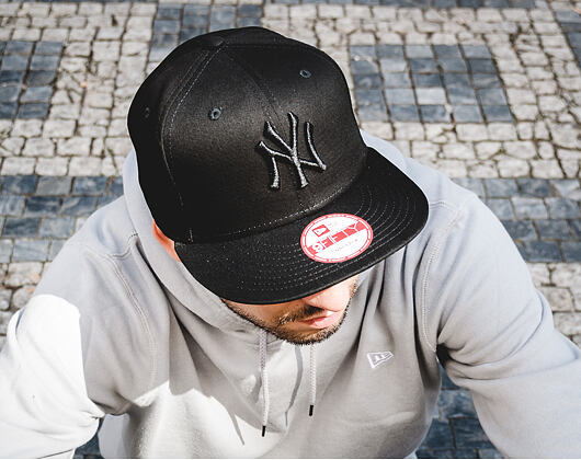 New Era 9FIFTY MLB New York Yankees Snapback Black / Black Cap