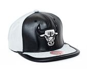 Mitchell & Ness Chicago Bulls Day One Snapback Black / Grey Cap