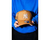 Kšiltovka New Era - MLB Essential 9FORTY Trucker - NY Yankees - Ochre / Stone