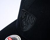 Mitchell & Ness Blk/Blk Logo Classic Red Brooklyn Nets Black Cap