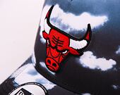 Kšiltovka New Era 9FORTY A-Frame Trucker NBA Cloud All Over Print Trucker Chicago Bulls Dark Grey / 