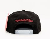 Mitchell & Ness Day 5 Snapback Chicago Bulls Grey / Black Cap