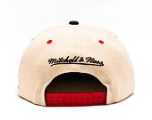 Kšiltovka Mitchell & Ness NHL Pop Panel Snapback Chicago Blackhawks Off White