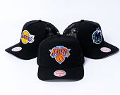 Kšiltovka NBA Monogram Trucker New York Knicks Black